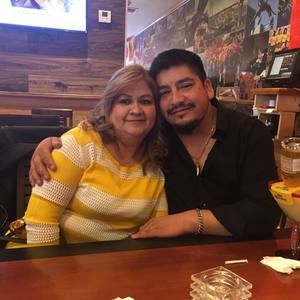 Meet your Posher, Javier